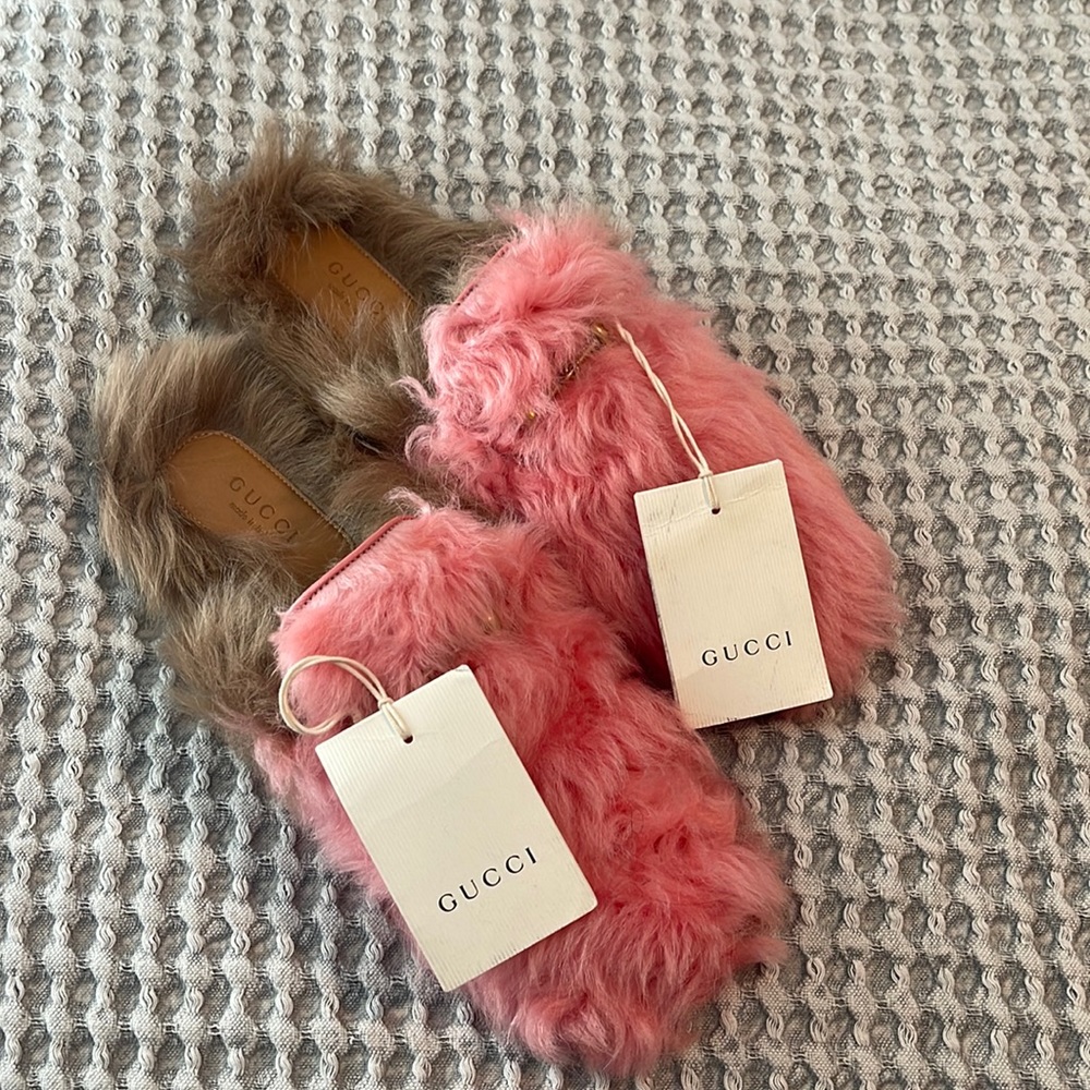 New !! Authentic Gucci ! Never worn